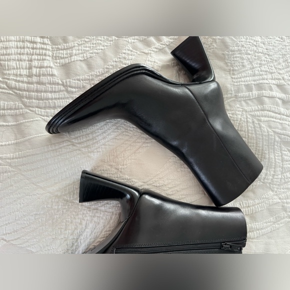 ✨SALE✨Alexander Wang Booker Square Toe Bootie ✨SALE✨ - Picture 12 of 16